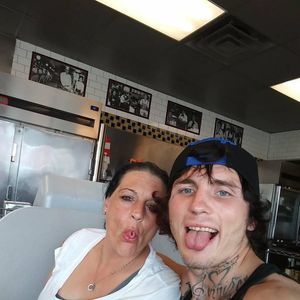 Meet your Posher, Johnathan